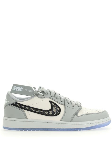 Stadium Goods Dior low air jordan 